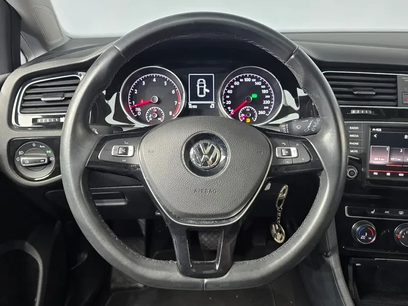 VW Golf 7Th Generation 1.4 Tsi, снимка 13 - Автомобили и джипове - 55221632