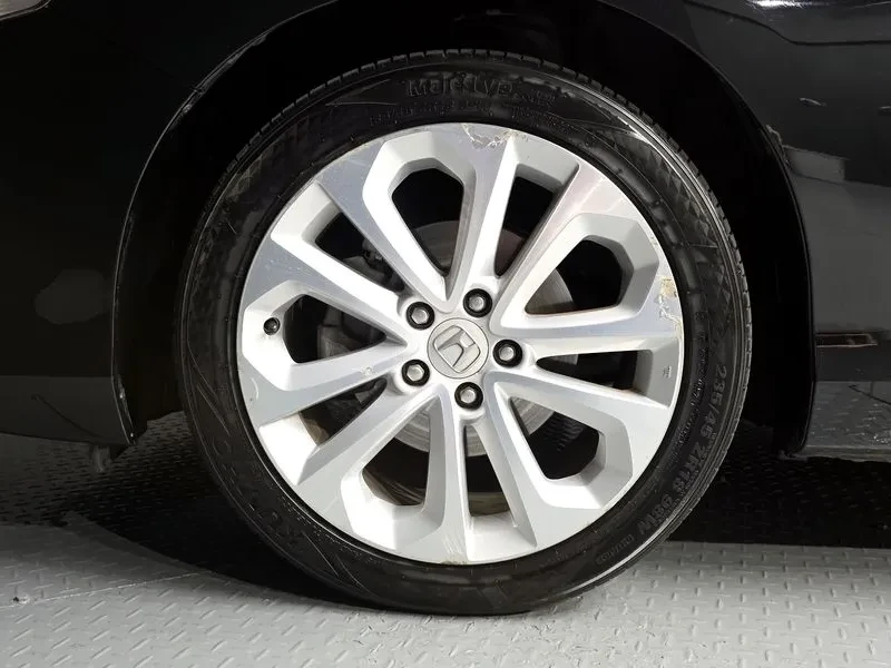 Honda Accord 3.5 9Th Generation, снимка 10 - Автомобили и джипове - 55920596