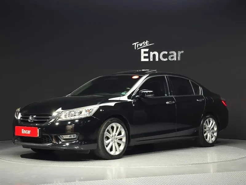 Honda Accord 3.5 9Th Generation, снимка 2 - Автомобили и джипове - 55920596
