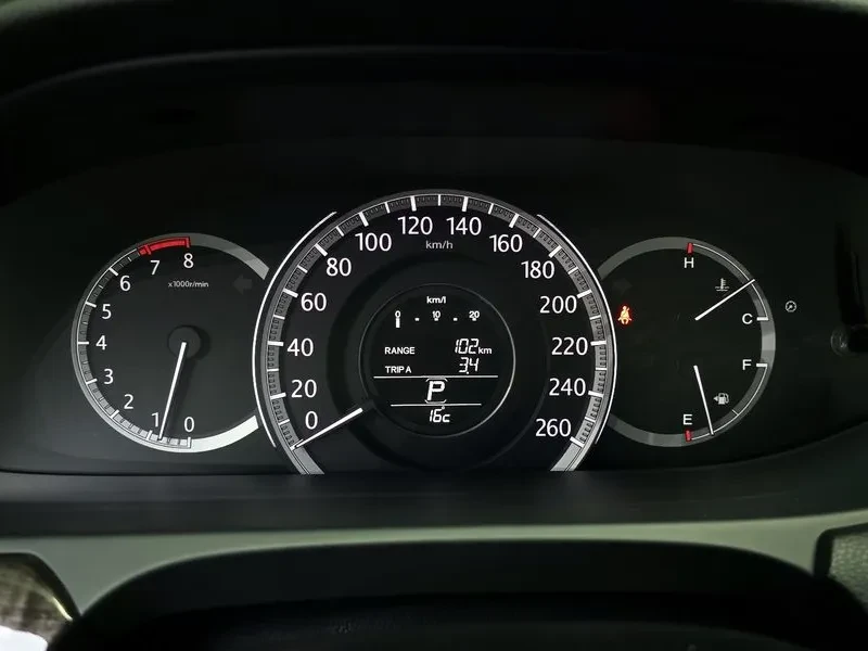 Honda Accord 3.5 9Th Generation, снимка 15 - Автомобили и джипове - 55920596