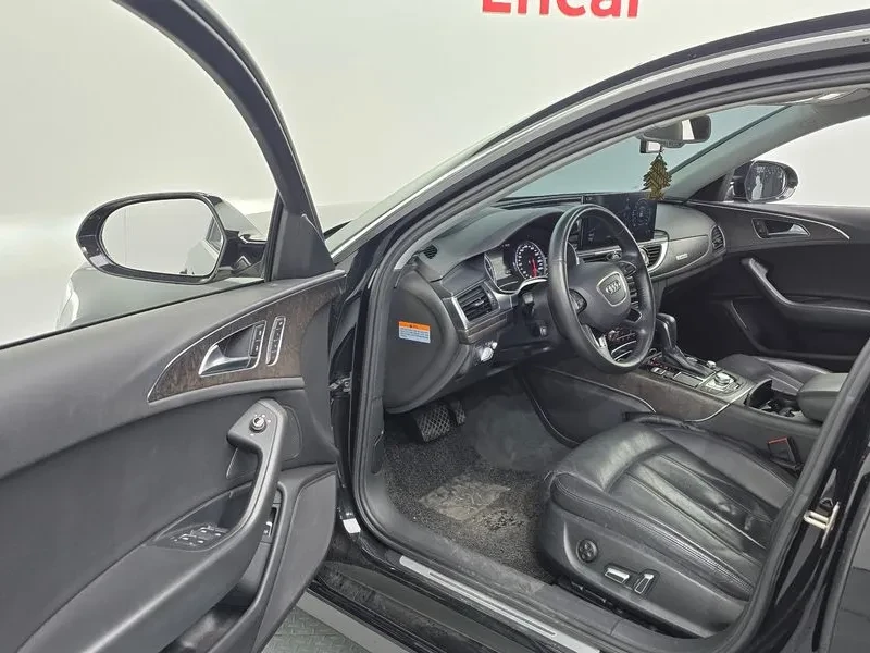 Audi A6 2.0 TFSI Quattro - САМО 30% АВАНС, снимка 10 - Автомобили и джипове - 56293607