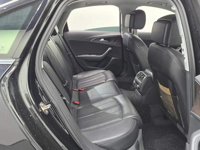 Audi A6 2.0 TFSI Quattro - САМО 30% АВАНС, снимка 12 - Автомобили и джипове - 56293607