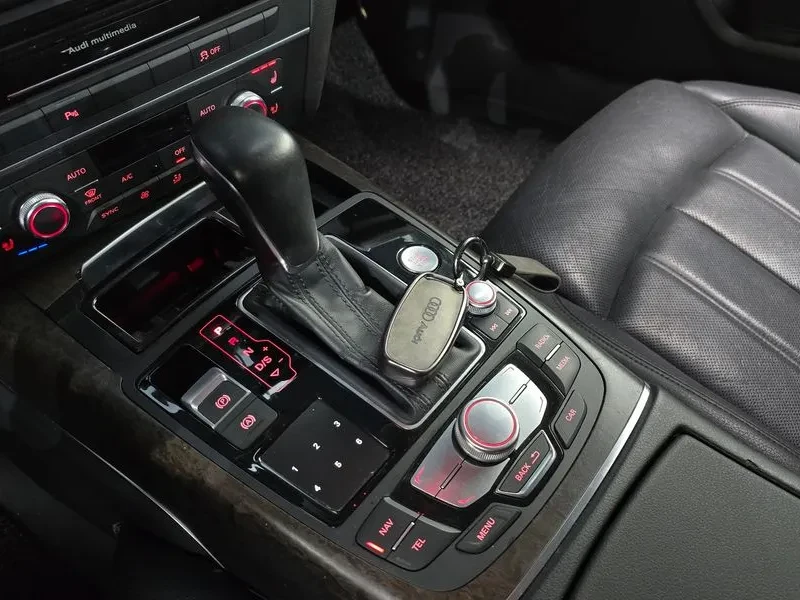 Audi A6 2.0 TFSI Quattro - САМО 30% АВАНС, снимка 9 - Автомобили и джипове - 56293607
