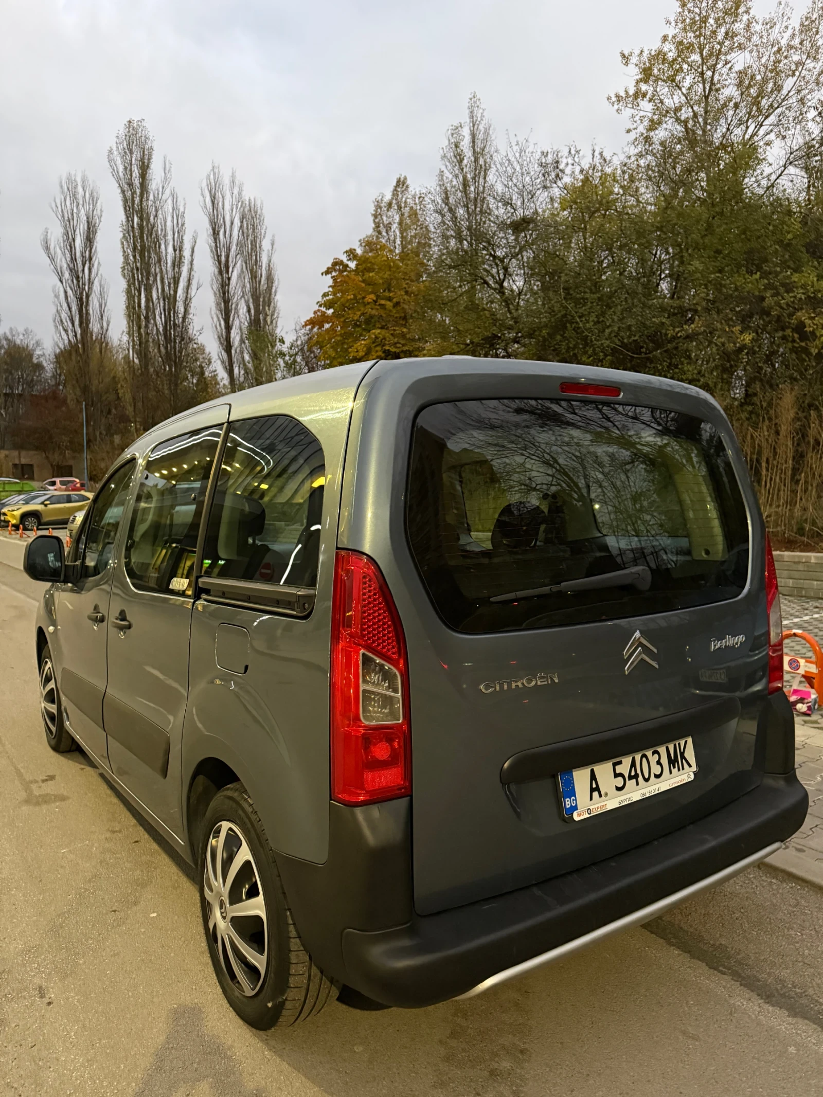 Citroen Berlingo 110 коня 5+ 1 XTR 2 странични врати!!!220хил км!! - изображение 6