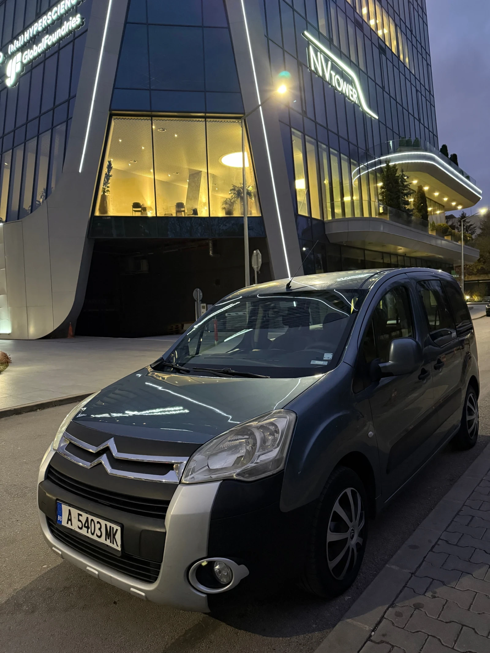 Citroen Berlingo 110 коня 5+ 1 XTR 2 странични врати!!!220хил км!! - [1] 