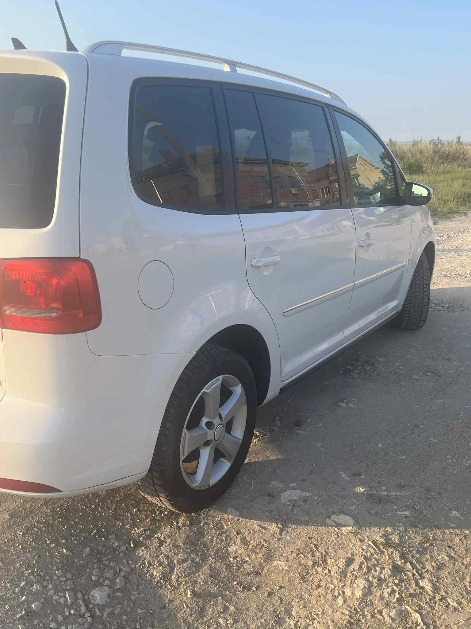 VW Touran  - изображение 9