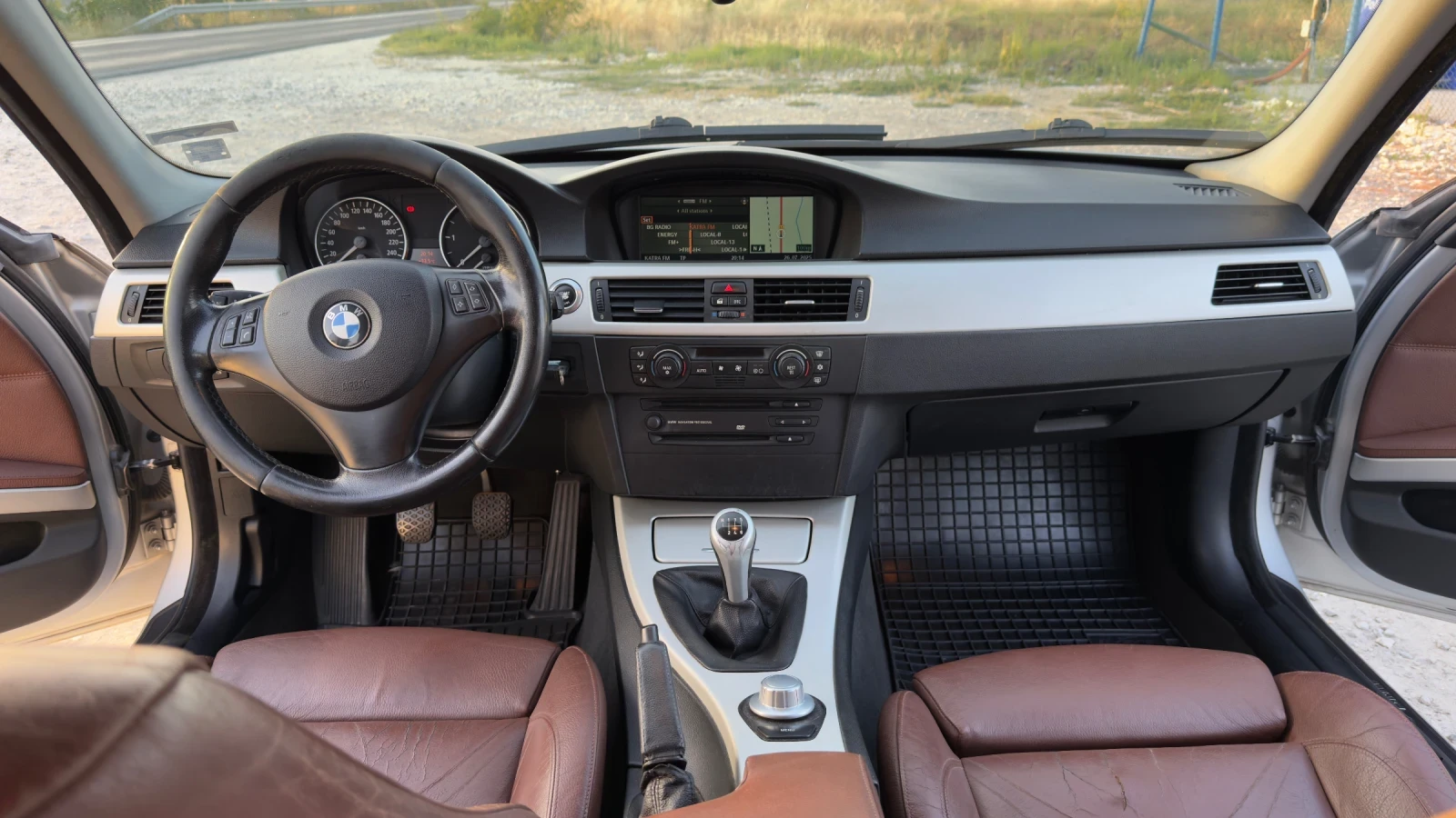 BMW 320 E91 - изображение 6