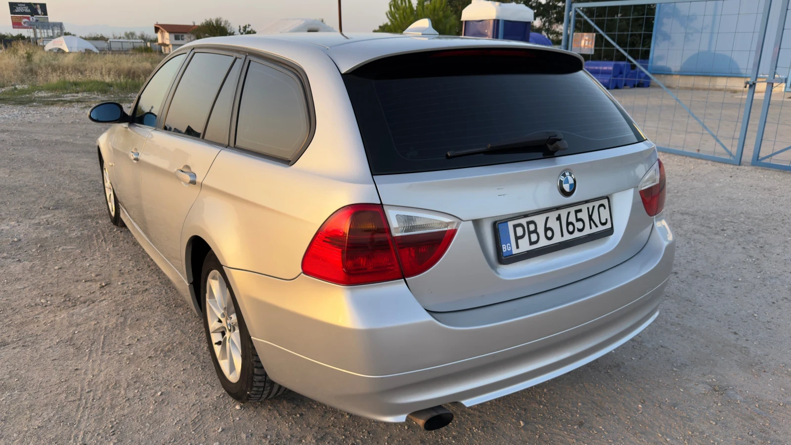 BMW 320 E91 - изображение 2