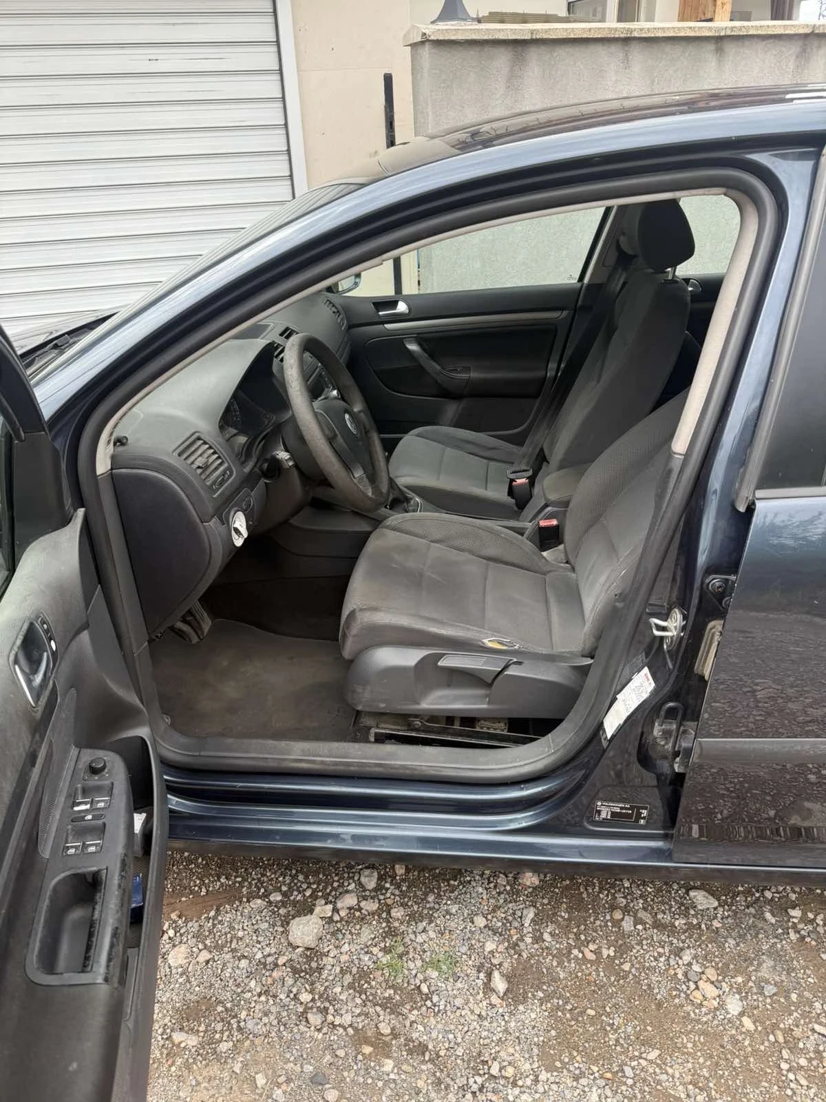 VW Golf 1.9 105 к.с. 6 скорости Реални километри - изображение 5