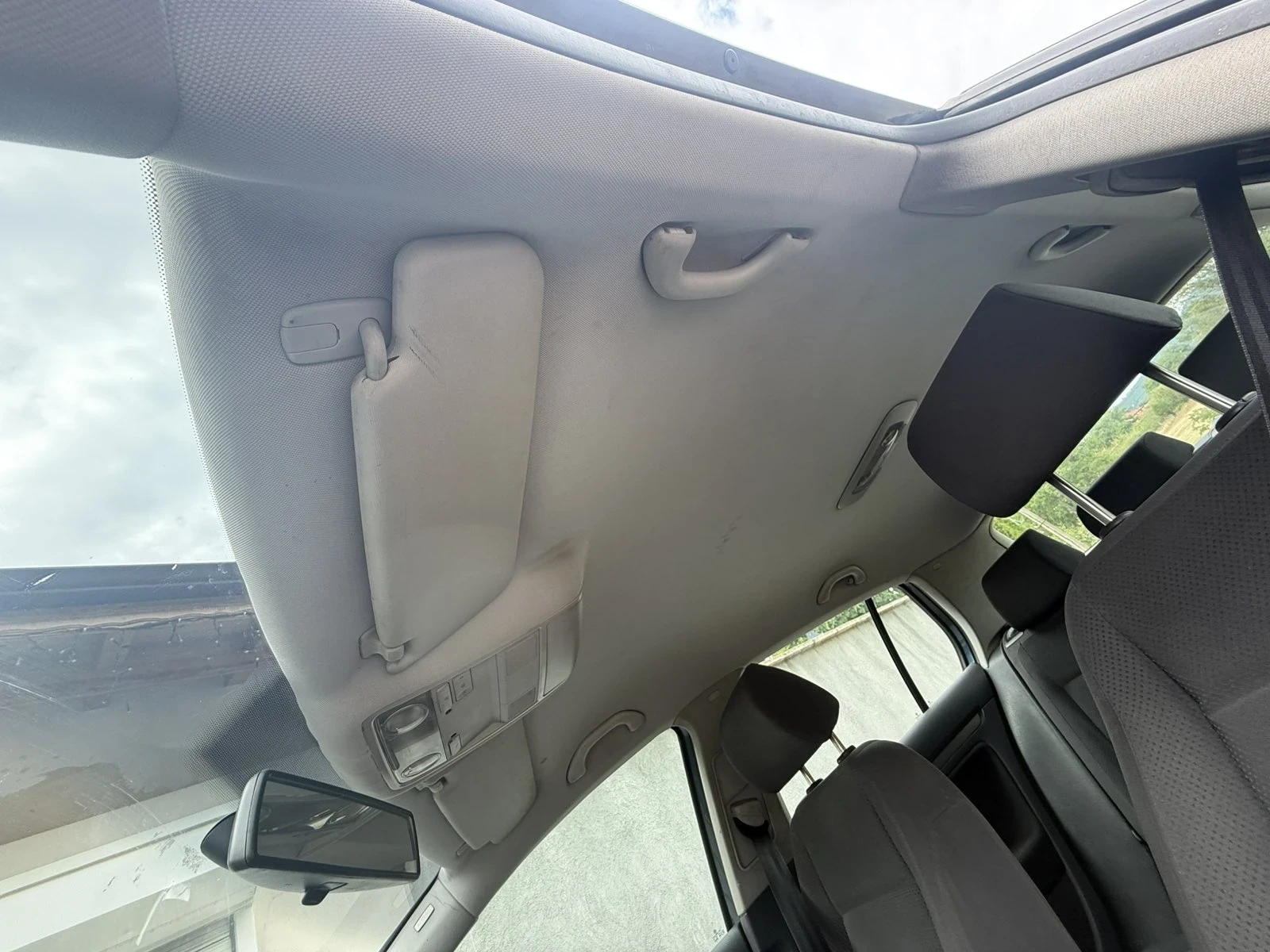 VW Golf 1.9 105 к.с. 6 скорости Реални километри - изображение 4