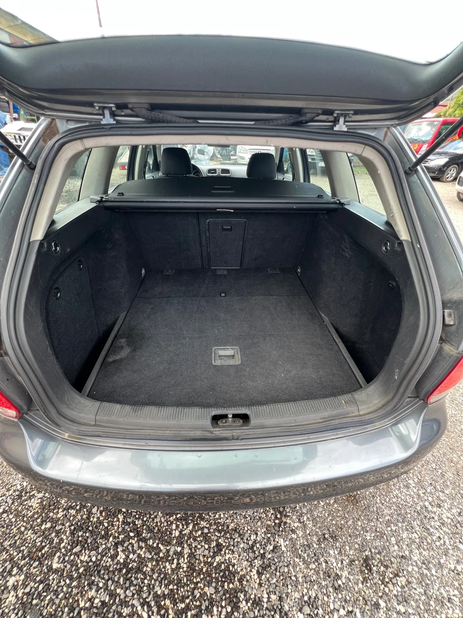 VW Golf * 1.6 TDI* 105hp* DSG*  | Mobile.bg — изображение 13