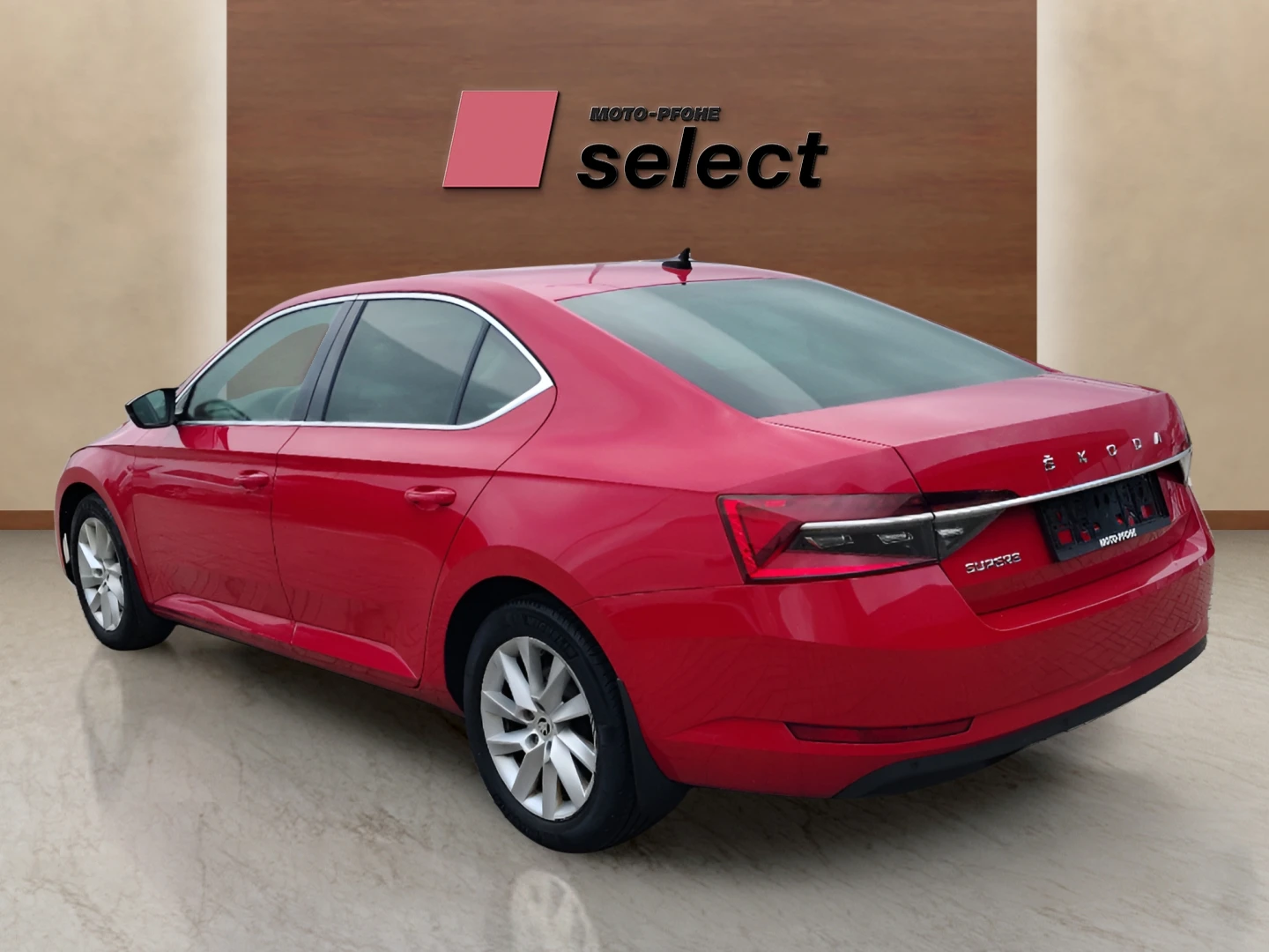 Skoda Superb 2.0 - изображение 3