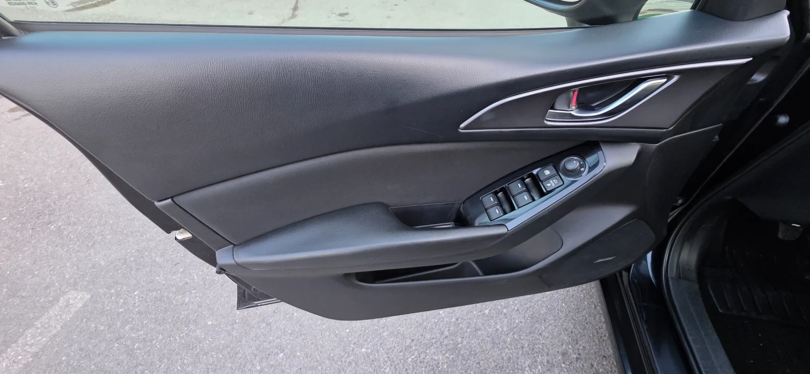 Mazda 3 2.0i 120k.c EURO 6B  - изображение 10