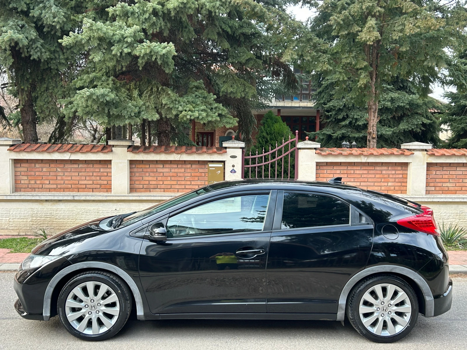 Honda Civic 1, 8VVTI 140K, снимка 7 - Автомобили и джипове - 53753892