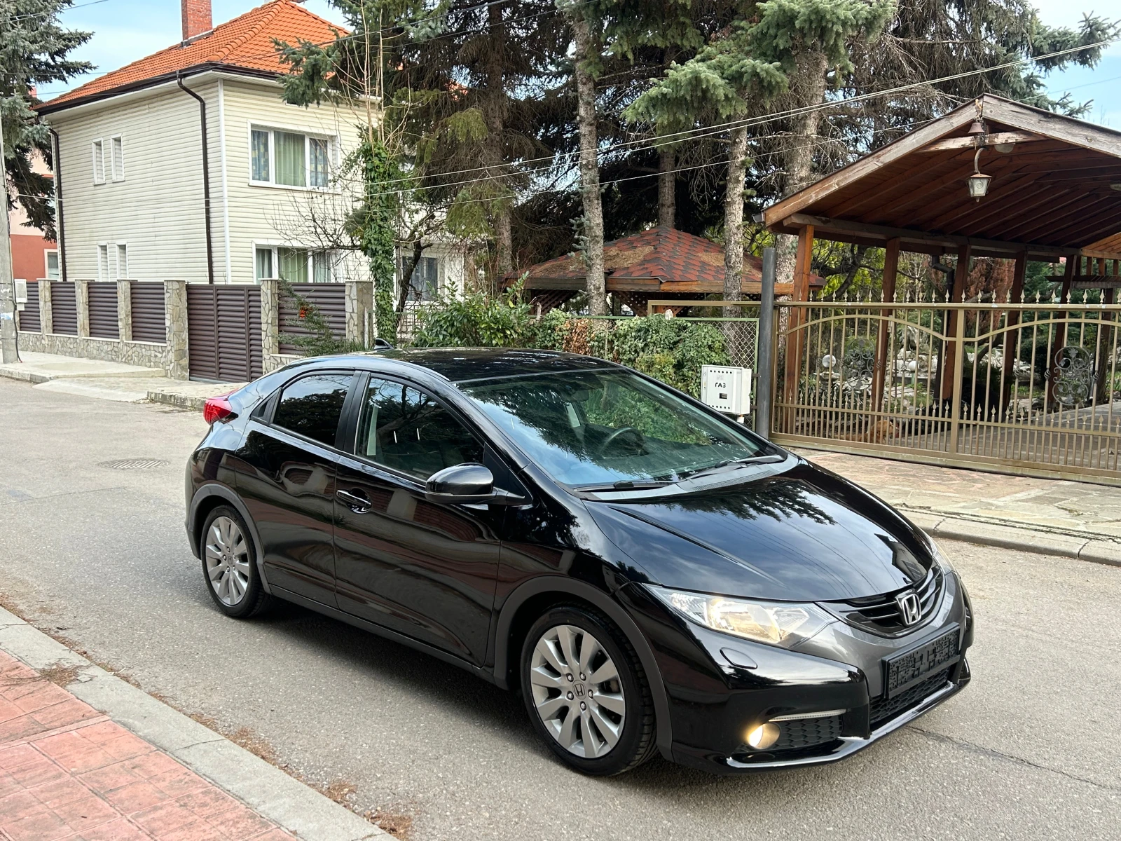 Honda Civic 1, 8VVTI 140K, снимка 3 - Автомобили и джипове - 53753892