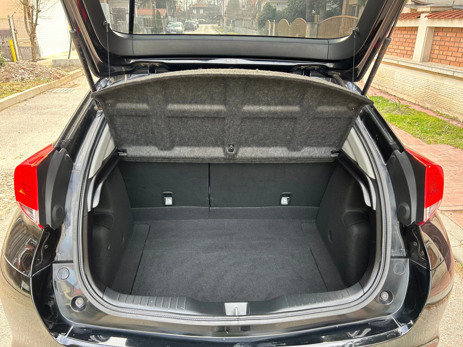 Honda Civic 1, 8VVTI 140K, снимка 16 - Автомобили и джипове - 53753892