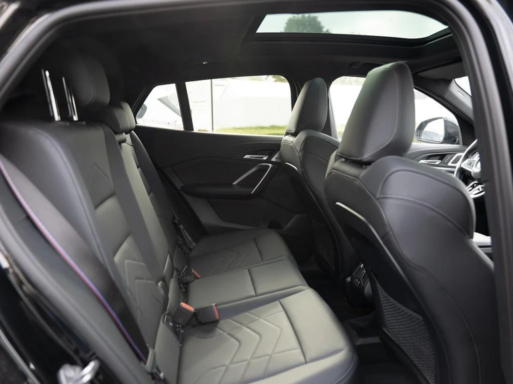 BMW iX2 xDrive30/M-SPORT/HEAD UP/PANO/360/H&K/, снимка 12 - Автомобили и джипове - 53797785