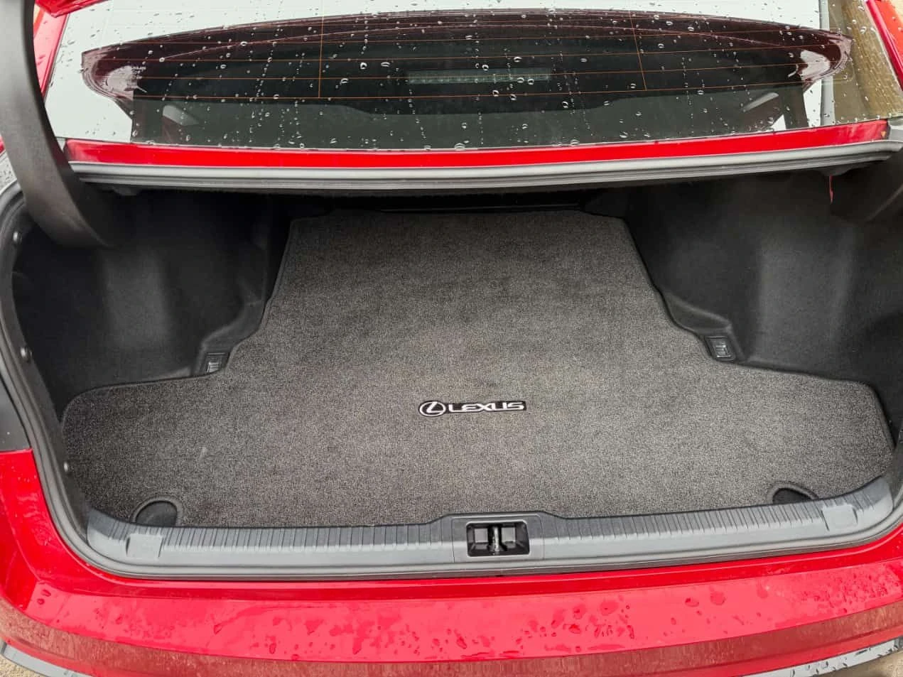 Lexus IS 300  CARFAX, снимка 13 - Автомобили и джипове - 53930911