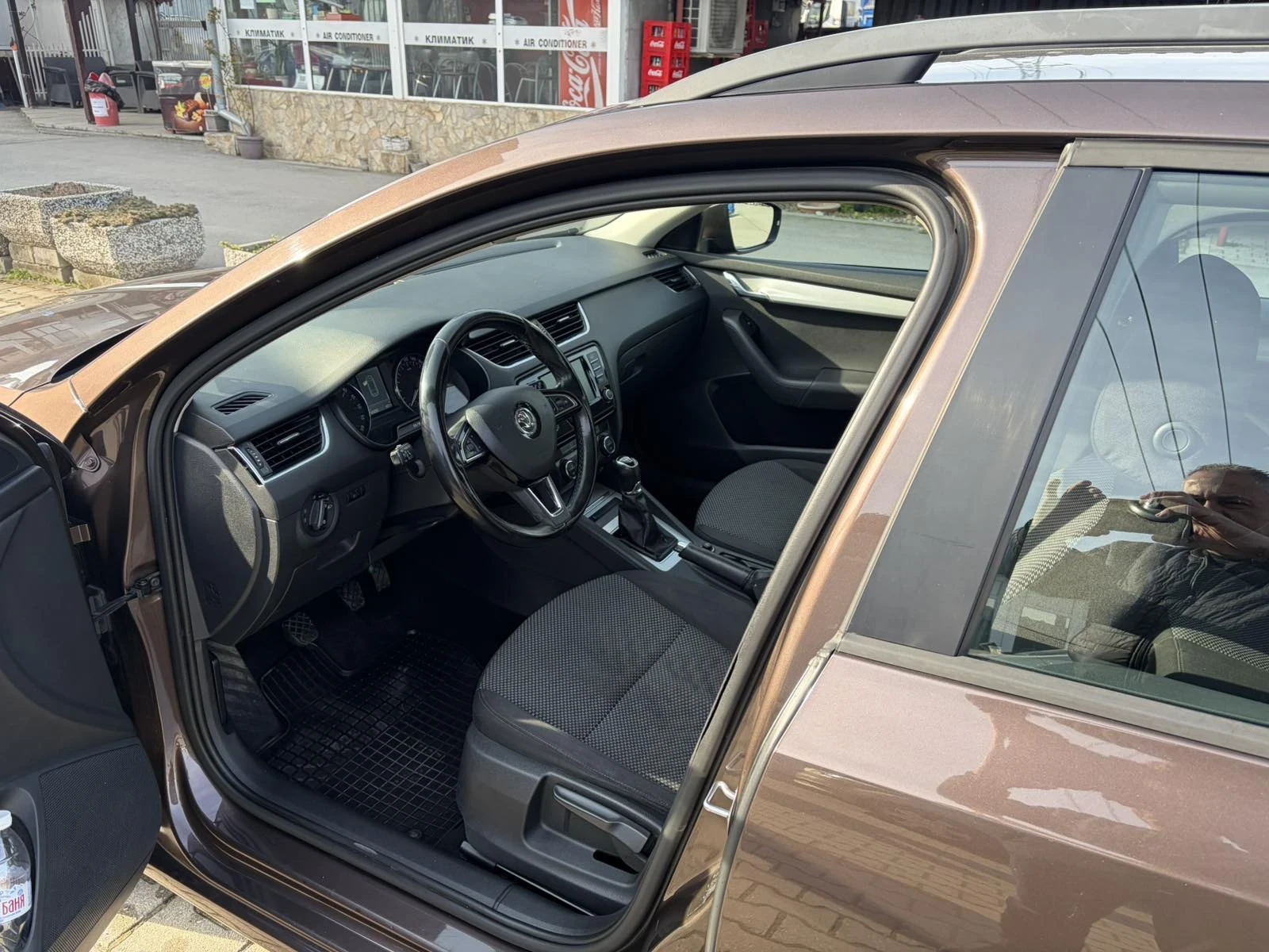 Skoda Octavia 1.6 TDI, снимка 6 - Автомобили и джипове - 53981128