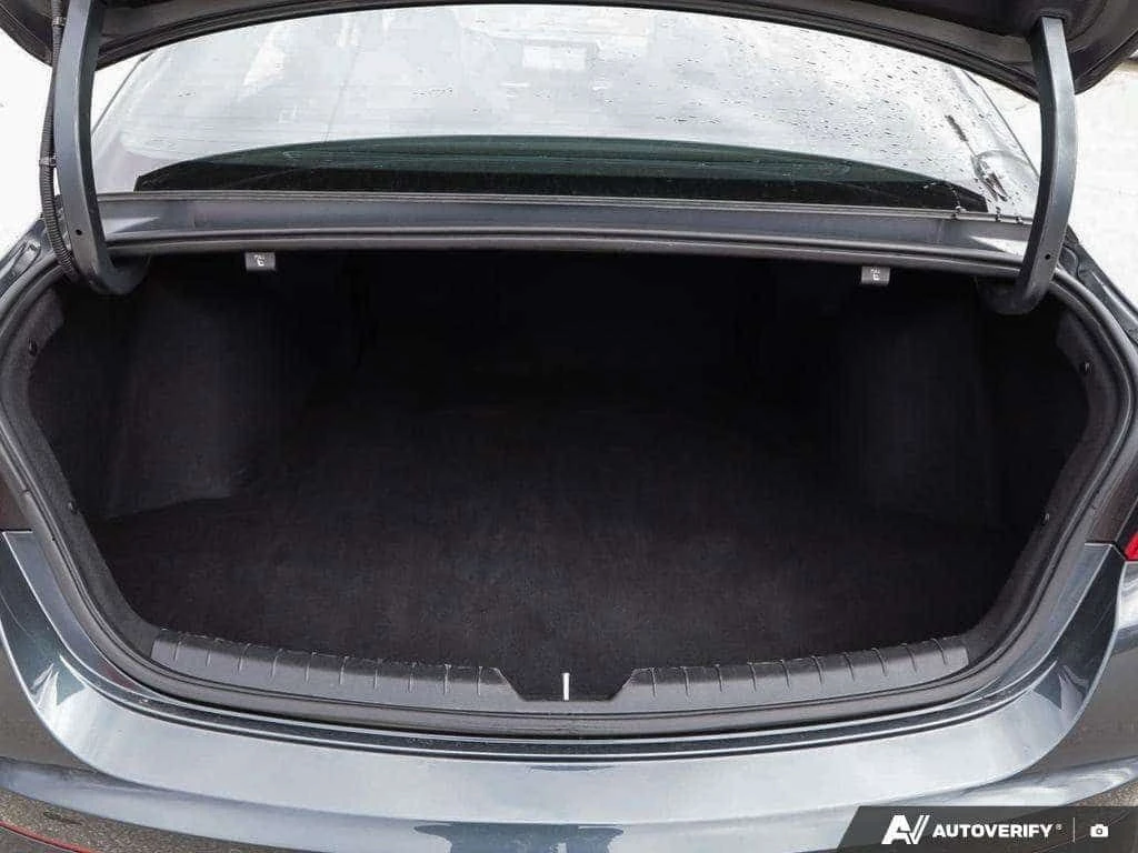 Kia K5 * GT Line * DISTRONIC* КОЖА* ФИКСИРАНА ЦЕНА* , снимка 13 - Автомобили и джипове - 53997694