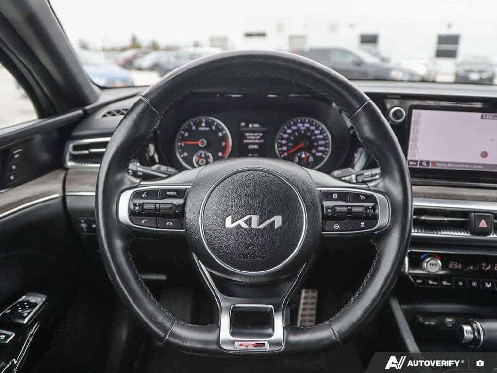 Kia K5 * GT Line * DISTRONIC* КОЖА* ФИКСИРАНА ЦЕНА* , снимка 16 - Автомобили и джипове - 53997694