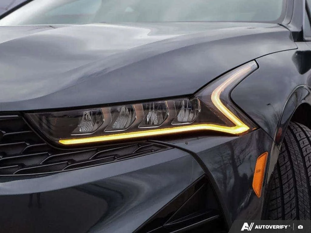 Kia K5 * GT Line * DISTRONIC* КОЖА* ФИКСИРАНА ЦЕНА* , снимка 12 - Автомобили и джипове - 53997694