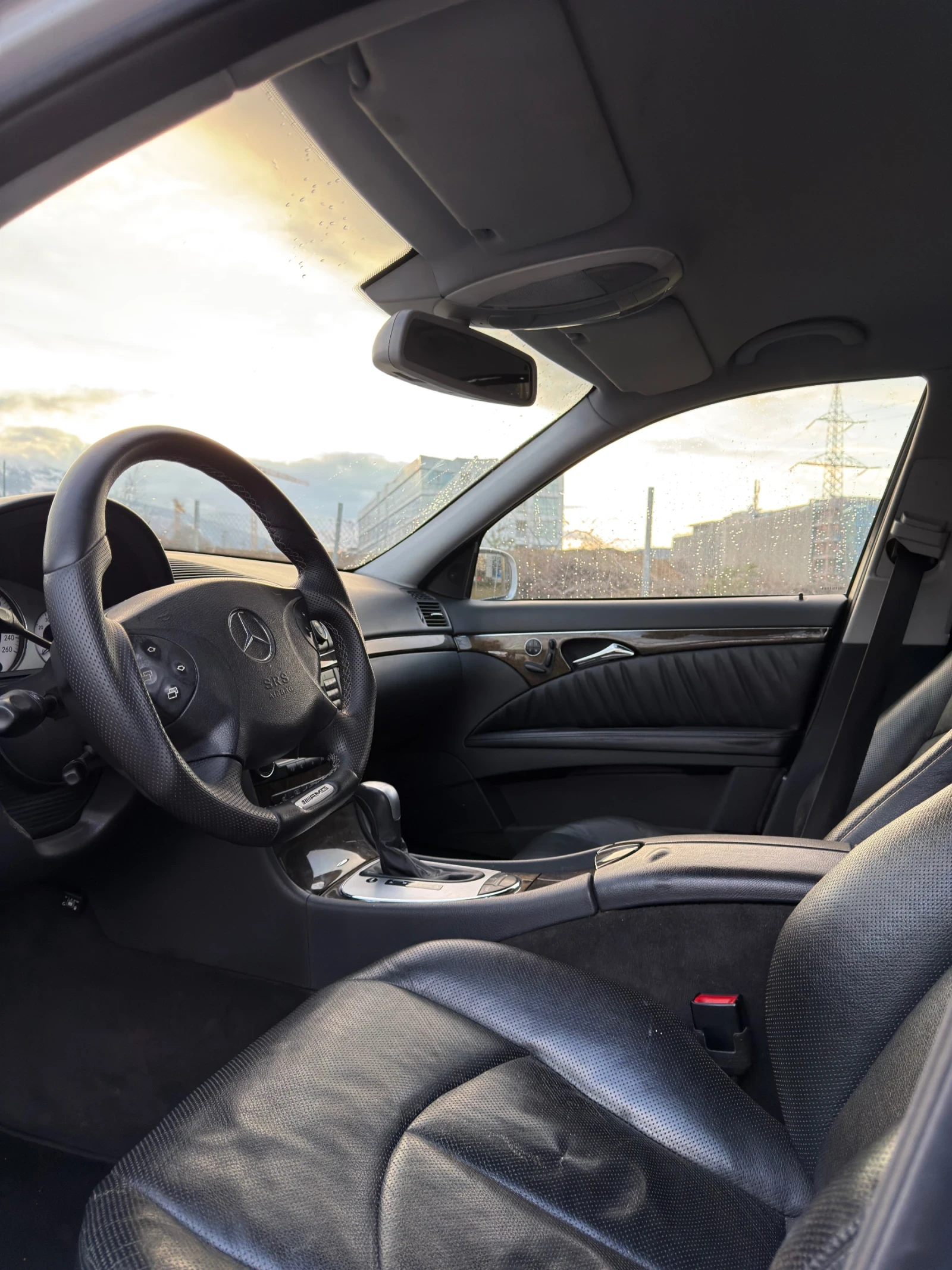 Mercedes-Benz E 500 AMG/FULL/LPG, снимка 6 - Автомобили и джипове - 54083315