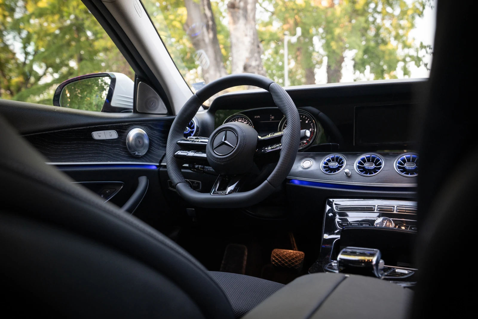 Mercedes-Benz E 220 AMG| BURMESTER| �������� �������| ������ 100% | Mobile.bg � ����������� 9