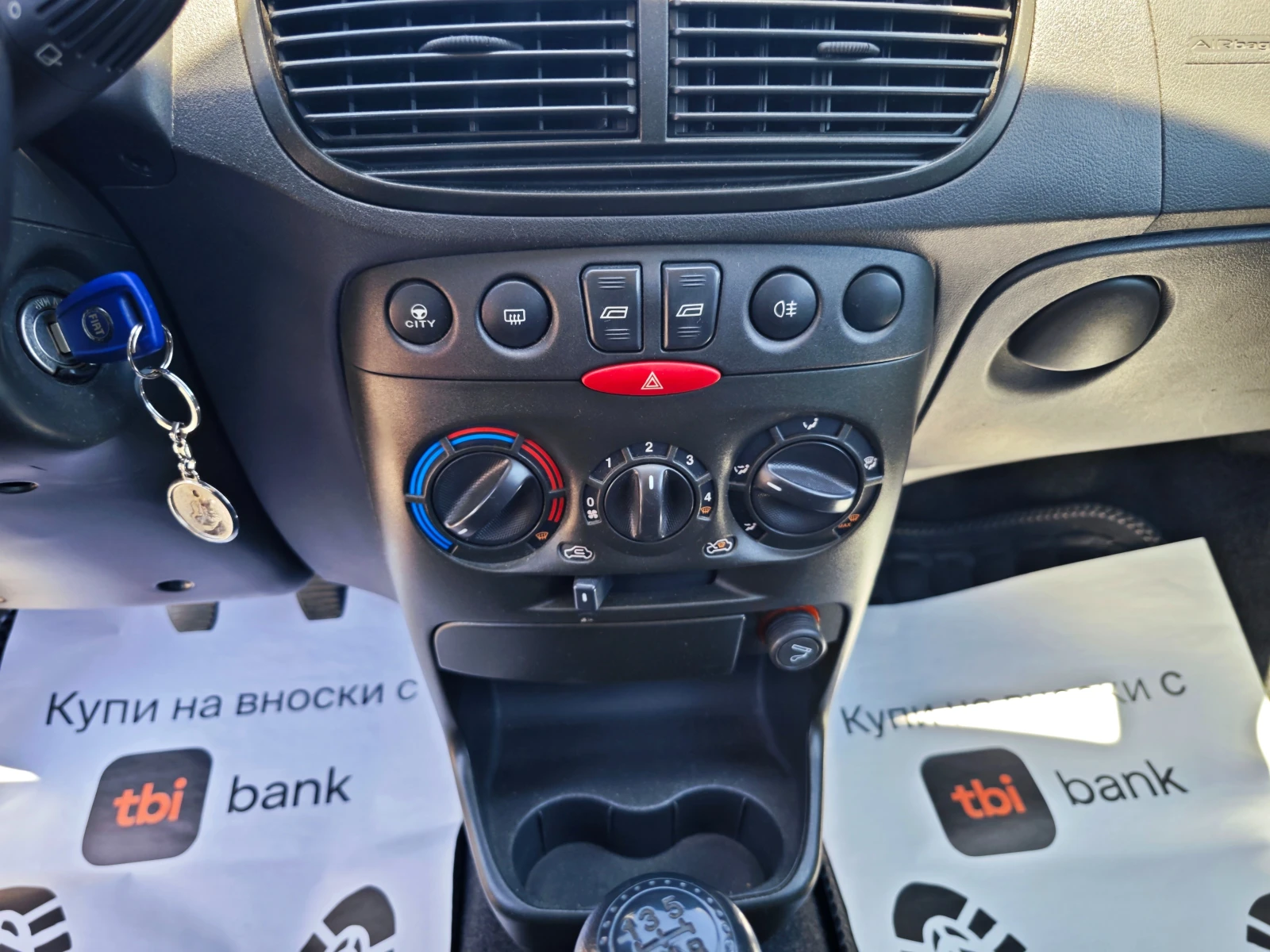 Fiat Punto 1.2, снимка 13 - Автомобили и джипове - 54802356