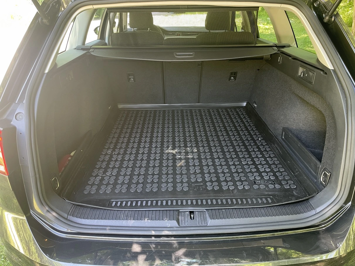 VW Passat, снимка 12 - Автомобили и джипове - 54856010