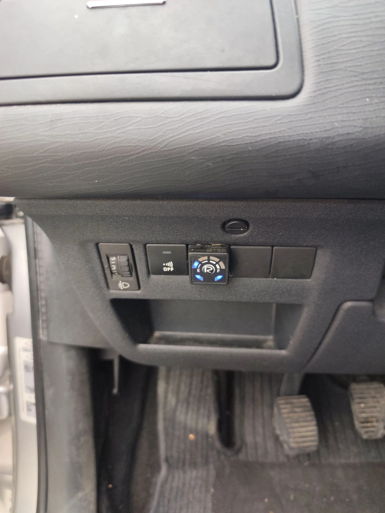 Citroen C4 ГАЗ/2007г., снимка 15 - Автомобили и джипове - 54896098
