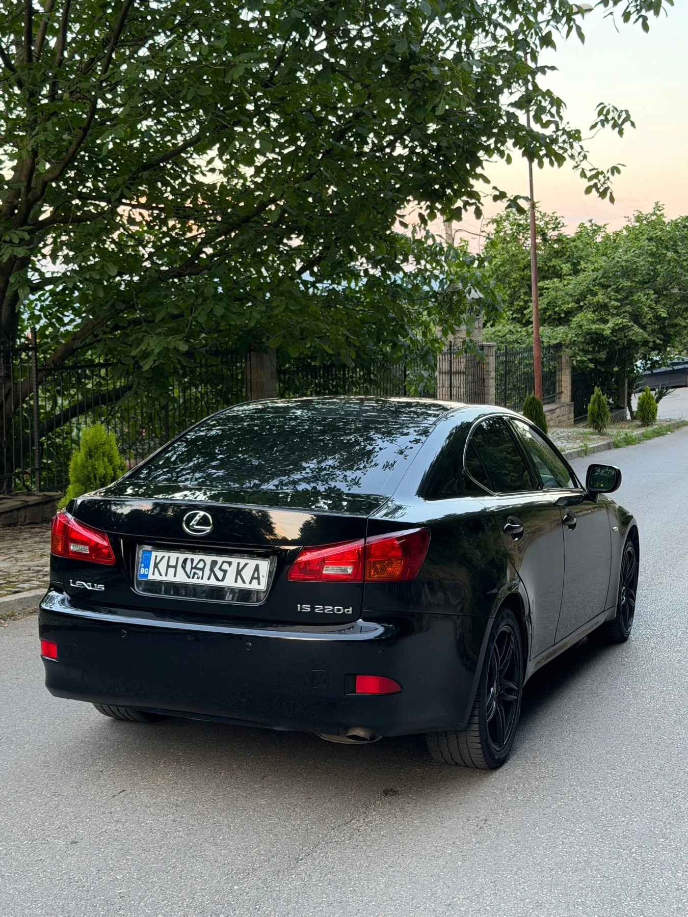 Lexus IS 220d, снимка 9 - Автомобили и джипове - 55001426