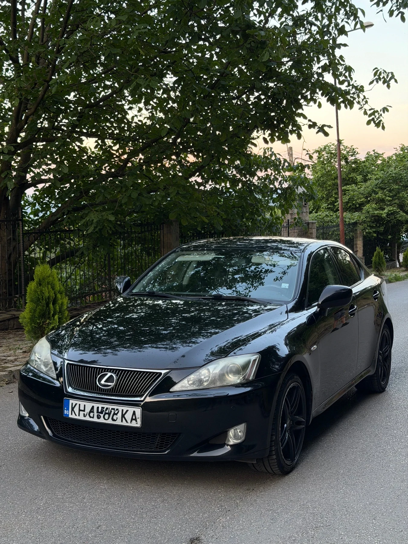 Lexus IS 220d, снимка 2 - Автомобили и джипове - 55001426
