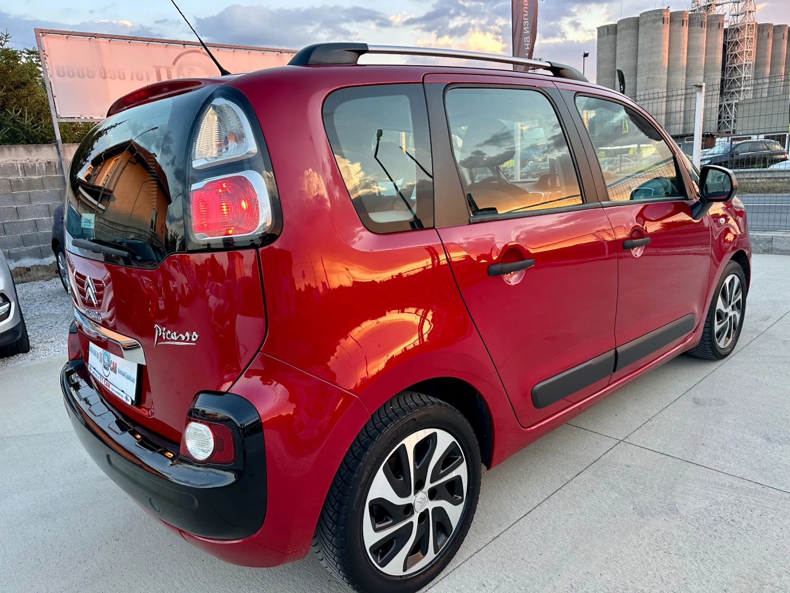 Citroen C3 Picasso 1.6hdi 95к. Face lift Клима! Led! , снимка 6 - Автомобили и джипове - 55090458