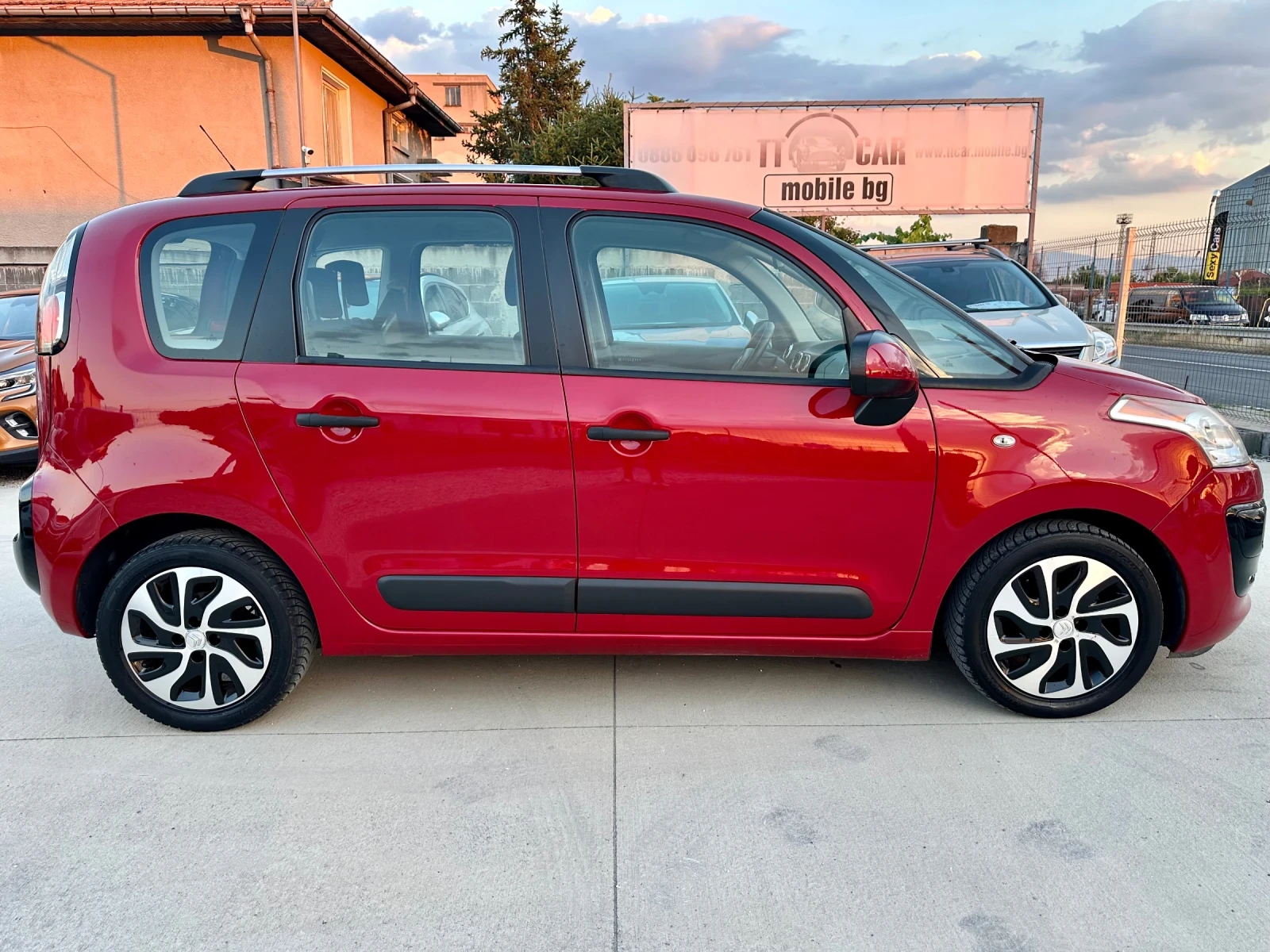 Citroen C3 Picasso 1.6hdi 95к. Face lift Клима! Led! , снимка 7 - Автомобили и джипове - 55090458