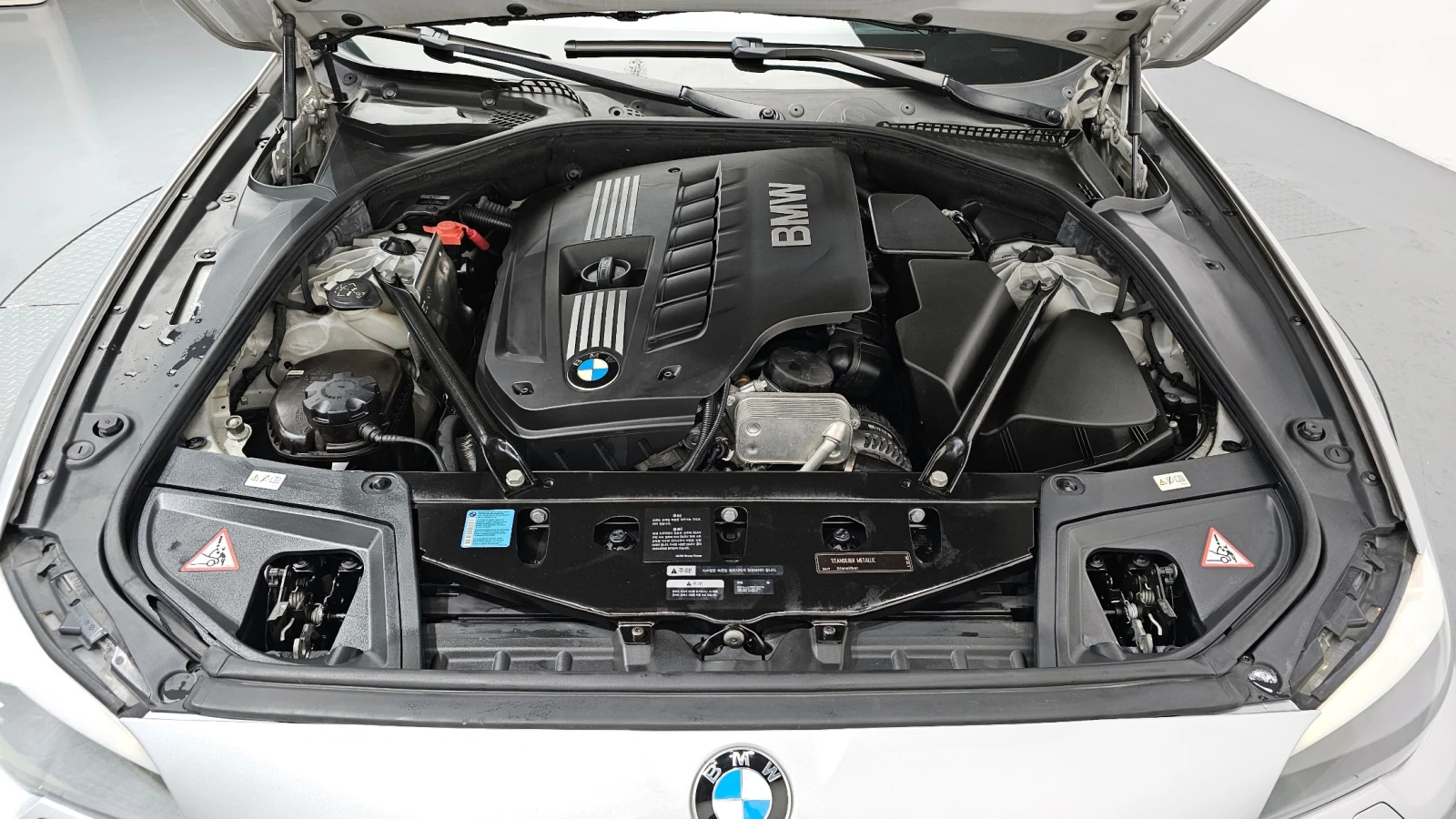 BMW 523 i, снимка 17 - Автомобили и джипове - 55404764