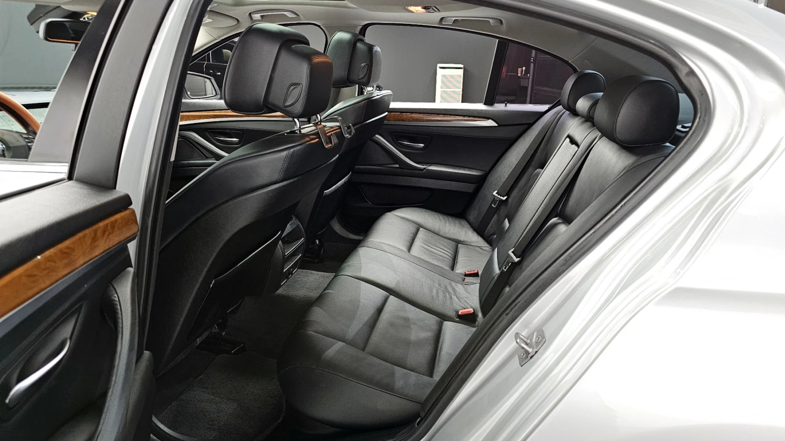 BMW 523 i, снимка 16 - Автомобили и джипове - 55404764