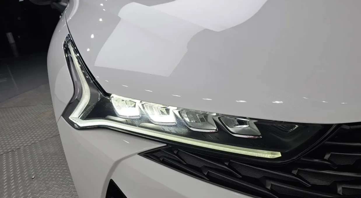Kia K5 PRESTIGE* КОЖА* ОБДУХ* LANE ASSIST , снимка 5 - Автомобили и джипове - 55564264