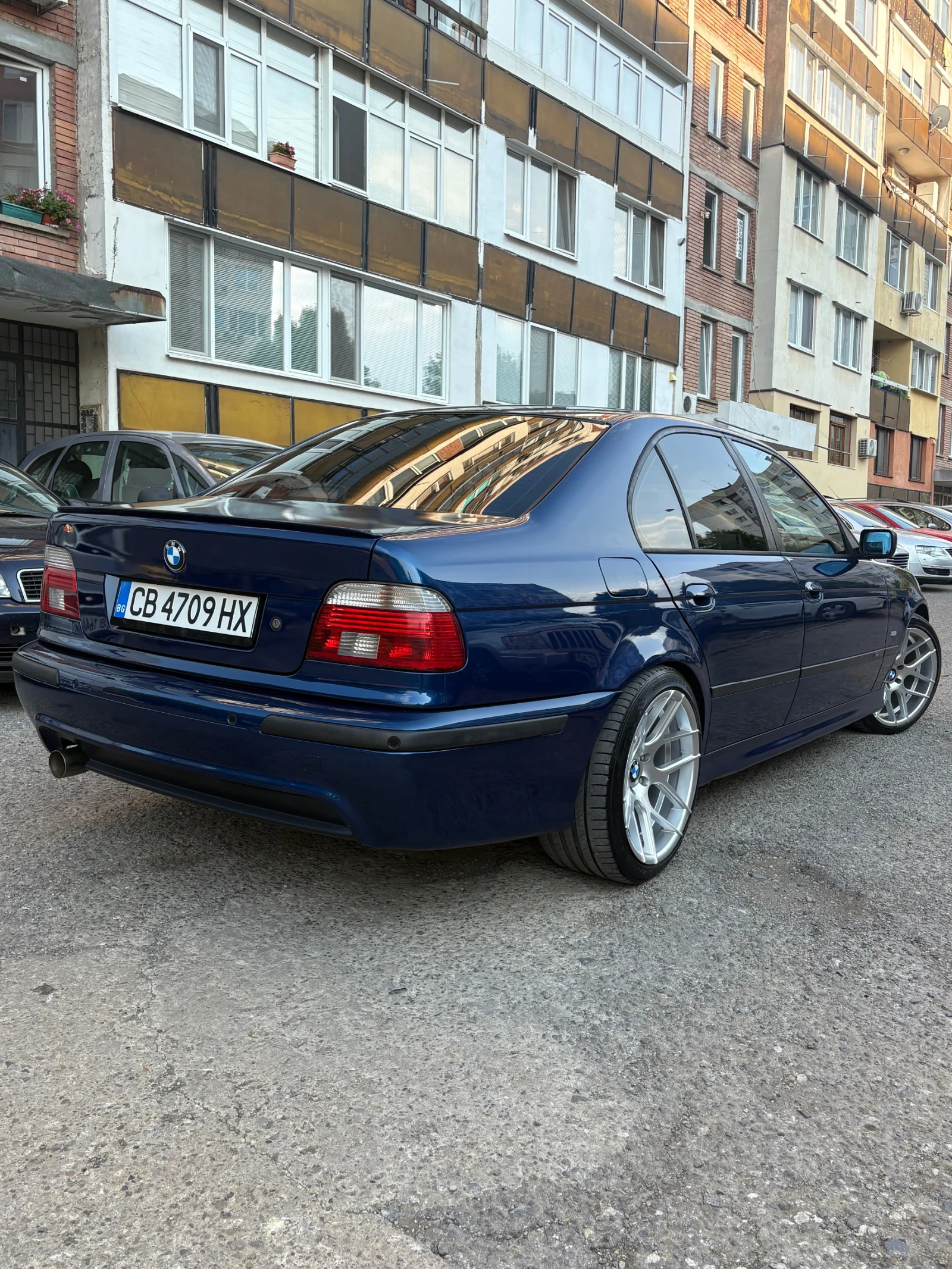 BMW 528, снимка 7 - Автомобили и джипове - 55806363