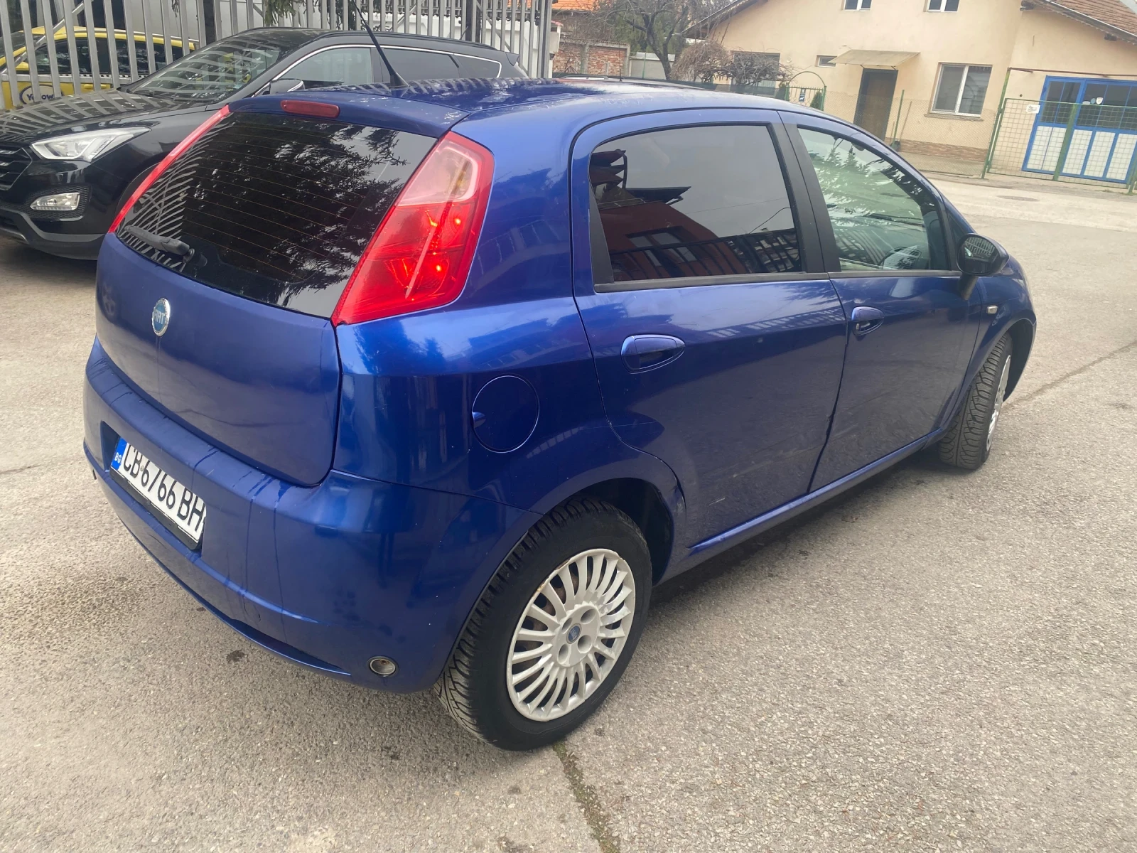 Fiat Punto Гранде Пунто, снимка 3 - Автомобили и джипове - 56161391