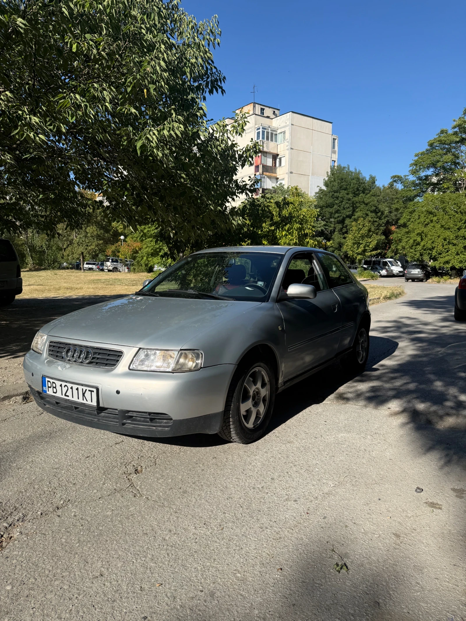 Audi A3 Audi a3 1.6i, снимка 2 - Автомобили и джипове - 56213172