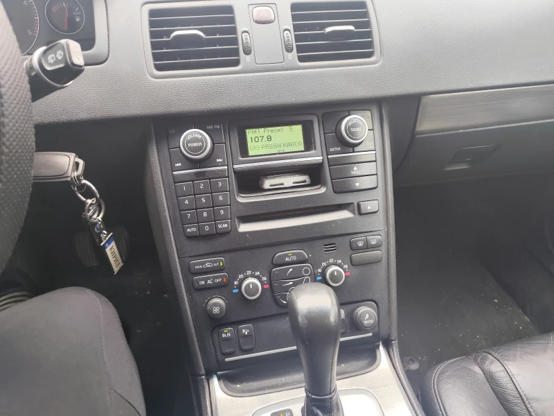 Volvo Xc90, снимка 7 - Автомобили и джипове - 52090333