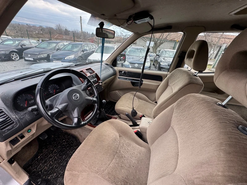 Nissan Terrano 3.0 КЛИМАТИК БЕЗ ТОЧКА РЪЖДА, снимка 15 - Автомобили и джипове - 53462683