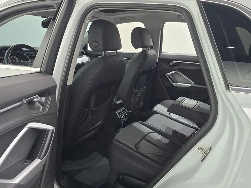 Audi Q3  TDI, снимка 11 - Автомобили и джипове - 54847183