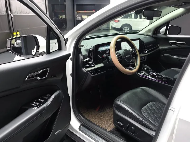 Kia Sportage 1.6 4Wd Signature - САМО 30% АВАНС!, снимка 10 - Автомобили и джипове - 56220742