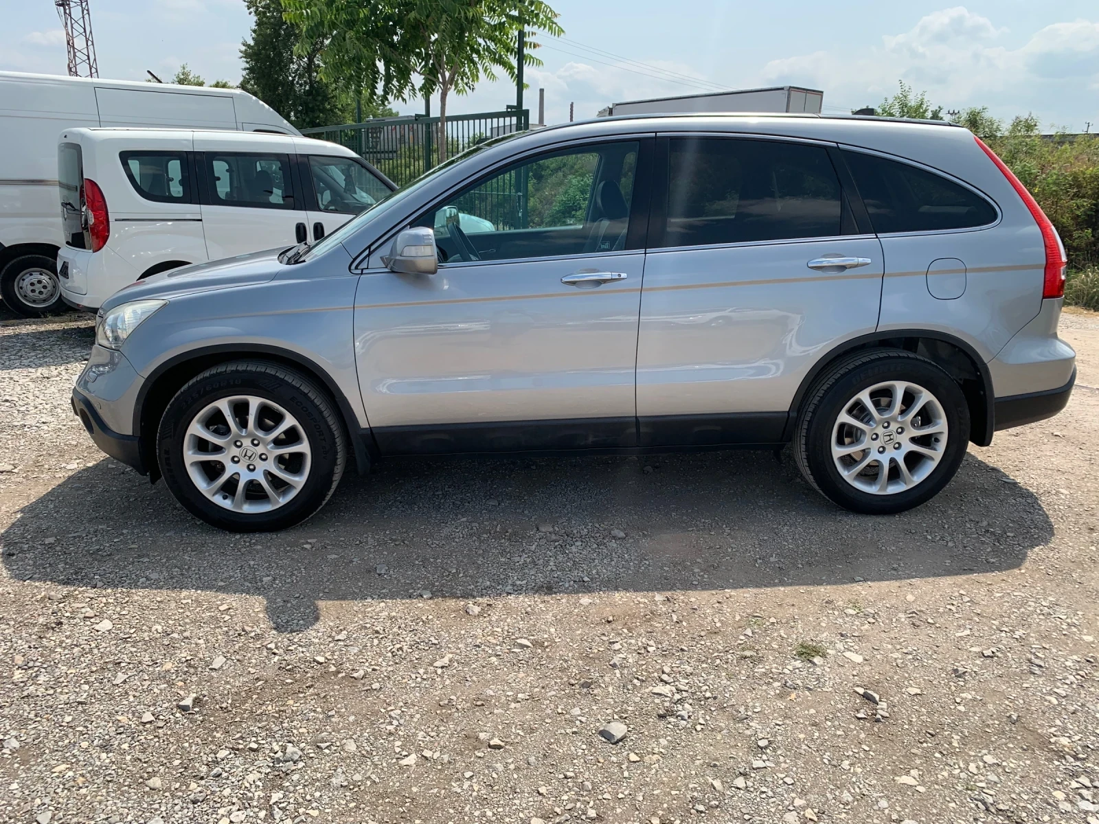 Honda Cr-v 2.0-EXECUTIVE-РЪЧКА-1Г-ГАРАНЦИЯ--НИДЕРЛАНДИЯ - изображение 2