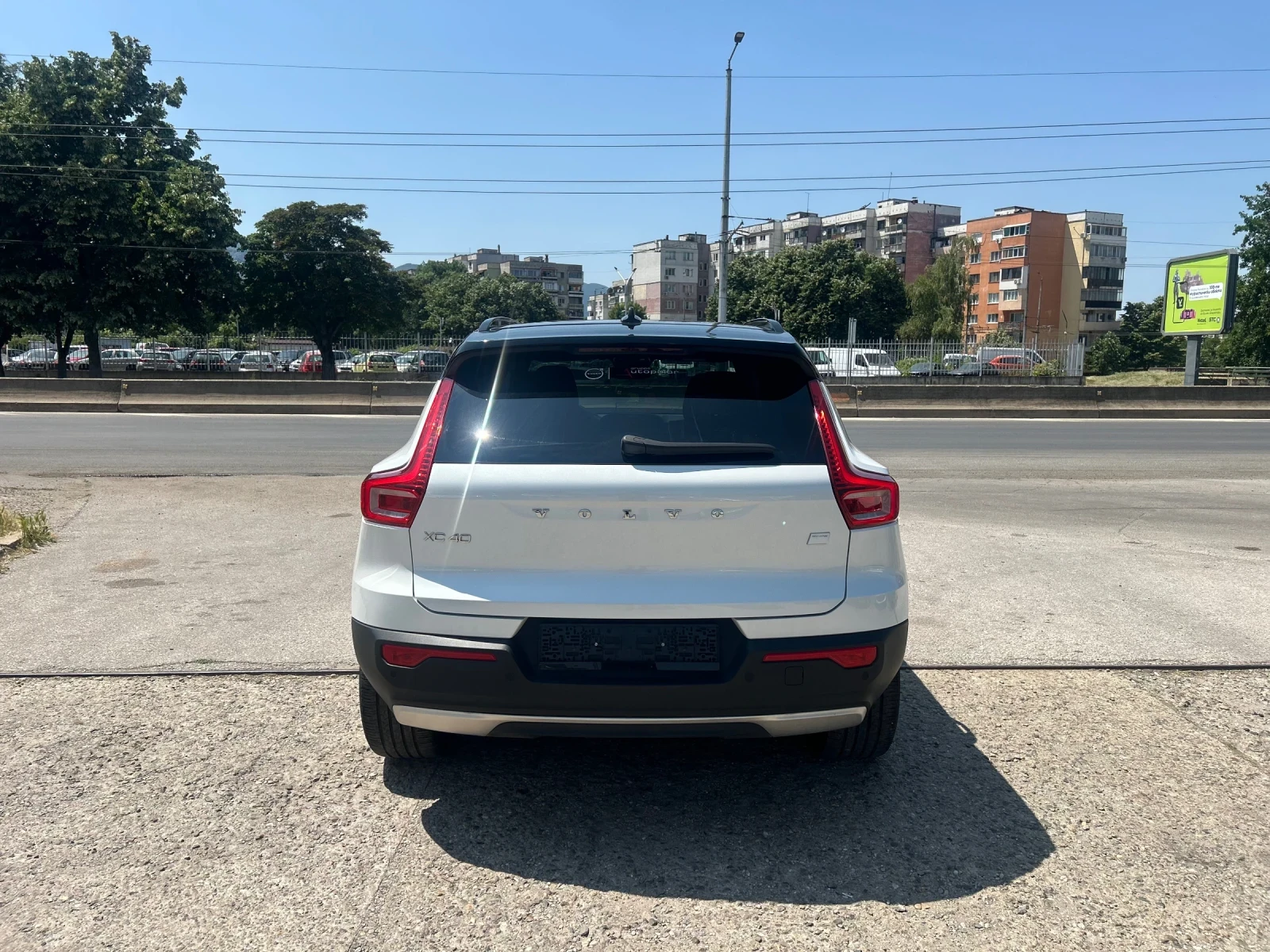 Volvo XC40 Recharge / 80kw / Single motor - изображение 6