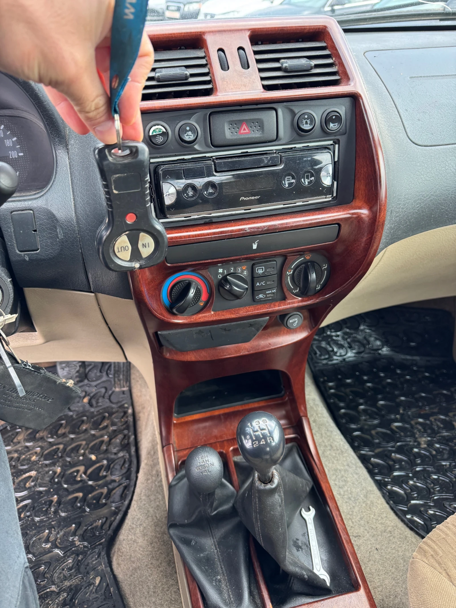 Nissan Terrano 3.0 �������� ��� ����� ����� | Mobile.bg � ����������� 13