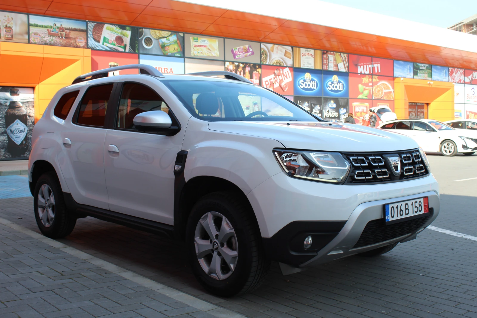 Dacia Duster 1.5DCI, снимка 2 - Автомобили и джипове - 53739690
