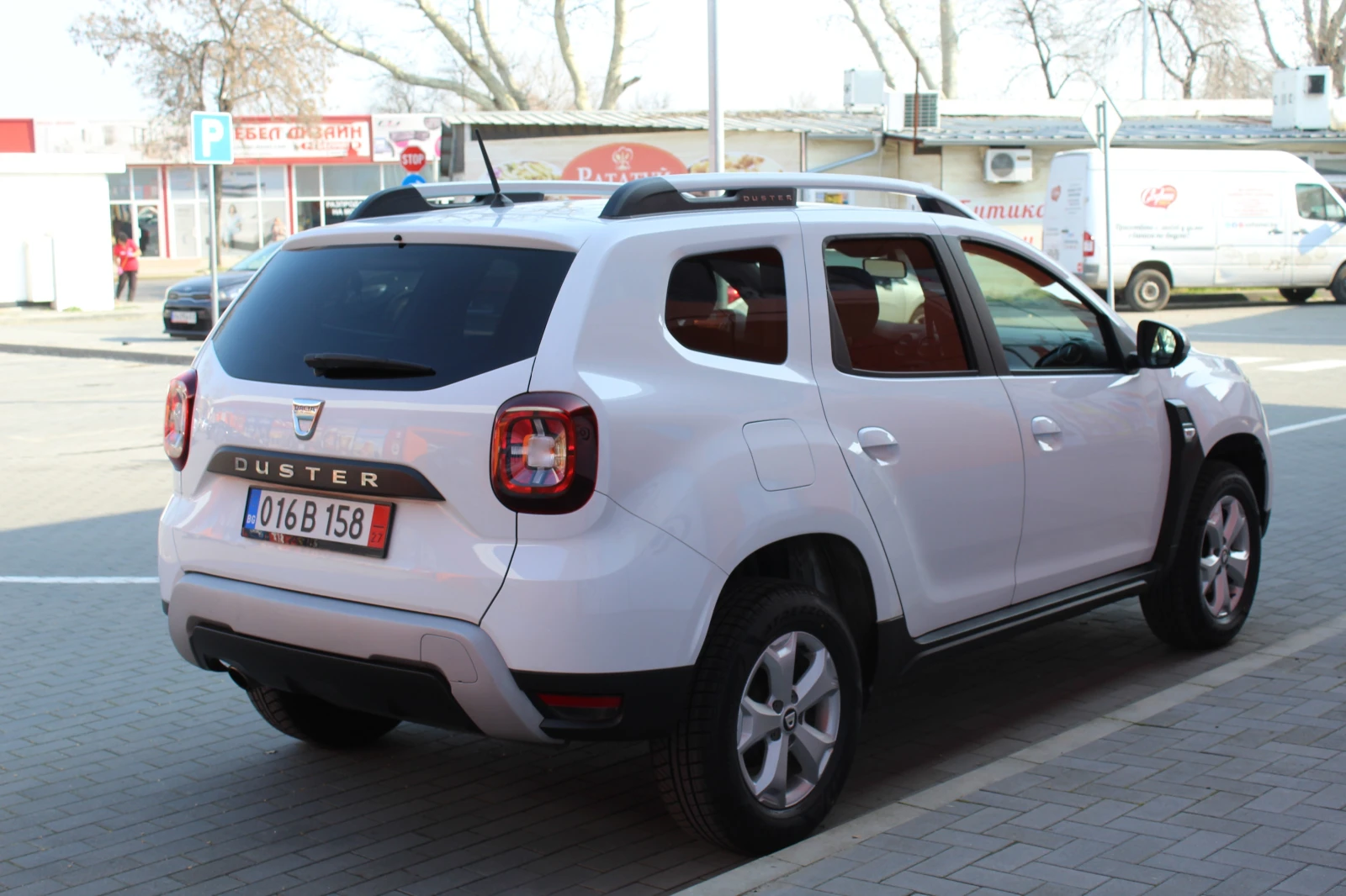 Dacia Duster 1.5DCI, снимка 11 - Автомобили и джипове - 53739690